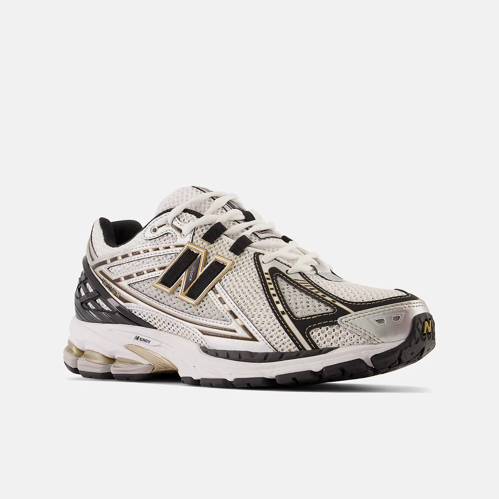 1906R Sneaker (Metallic Silver   Metallic Gold)