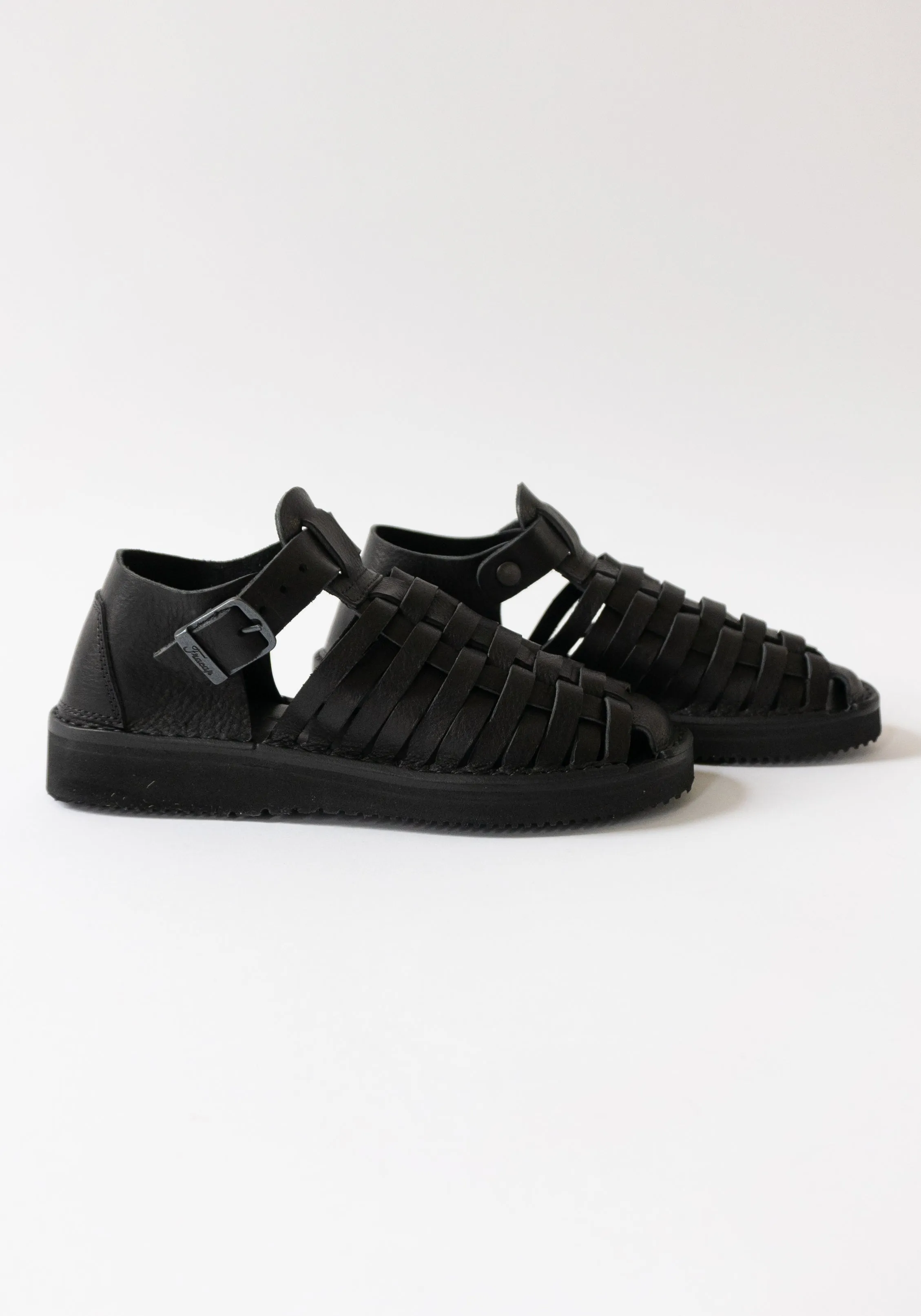 Fisherman Sandal in Black