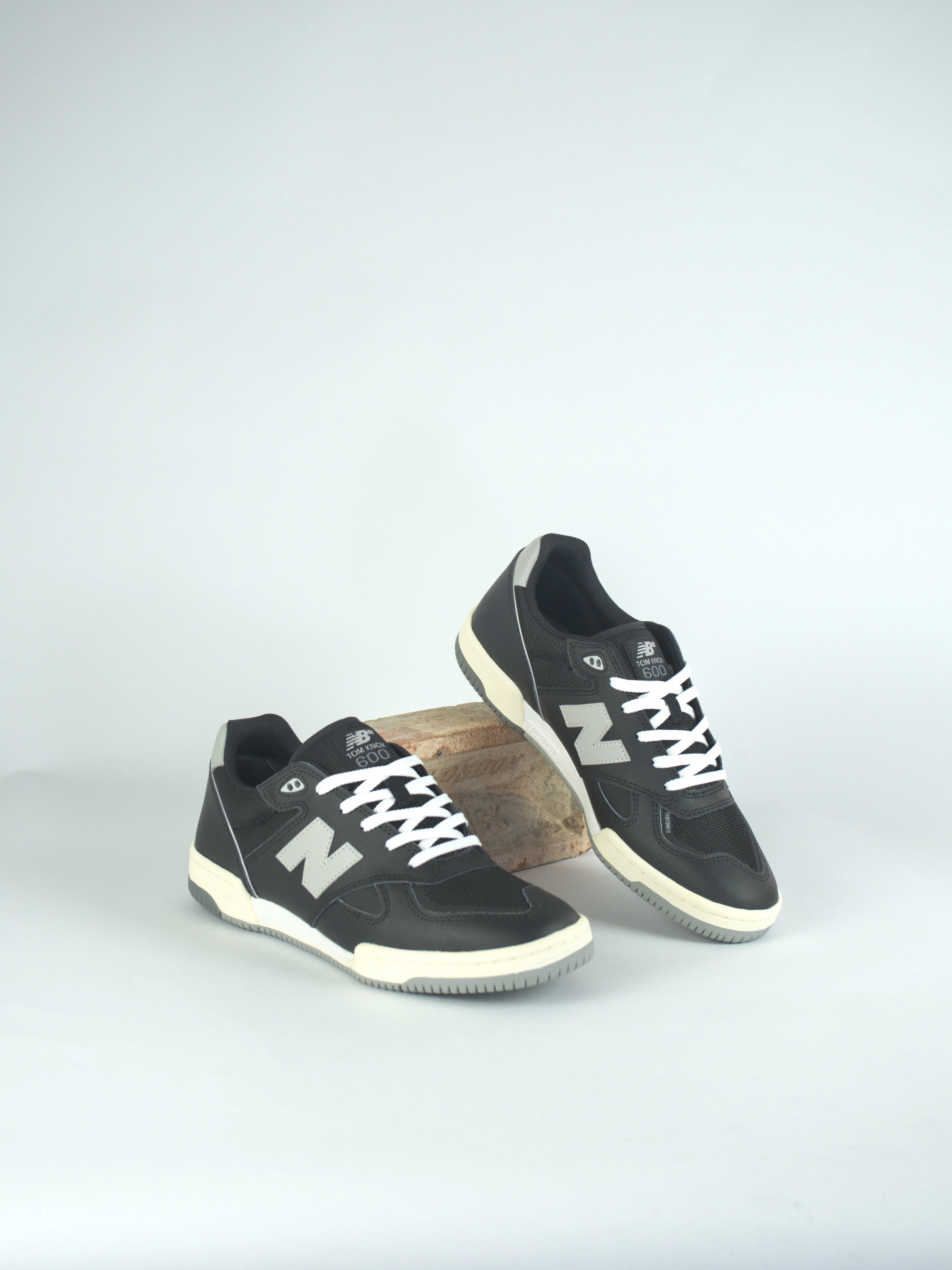 New Balance Numeric - Tom Knox 600's - Pro Skate Shoe - Black / Raincloud