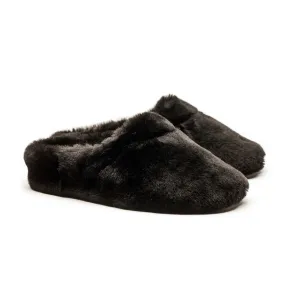 Cozy Shearling Smoke Slippers for Comfort and Warmth