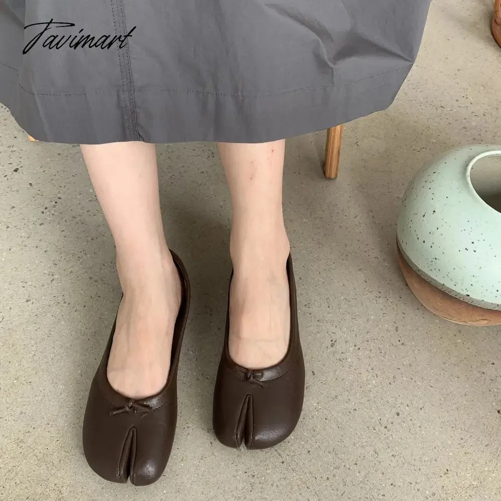 Tavimart NEW Woman Microfiber Leather Comfy Flats Split Toe Slippers Soft Bottom Loafers Brief Ladies Moccasins Tabi Ninja Shoes 5 colors