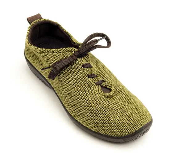 Tie Knit Shoe