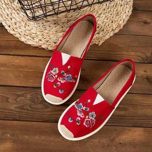 Women EmbroideryCasual Soft Sole Flat Loafers